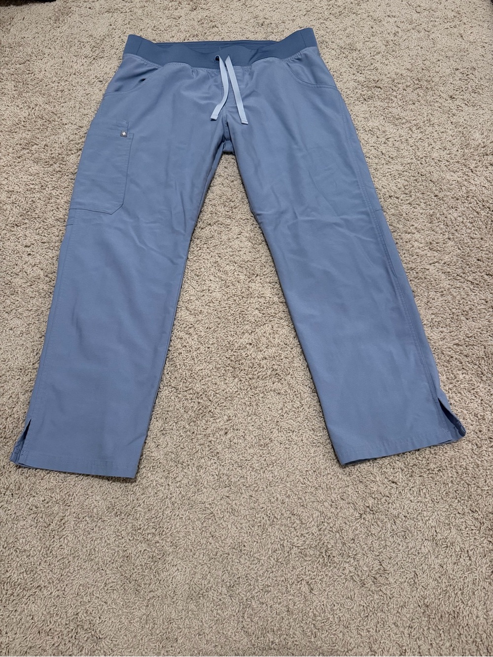 Women’s FIGS - SIZE: LARGE PETITE